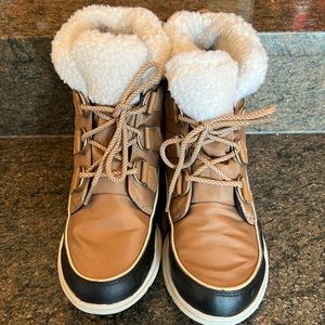 Sorel Carnival boots!